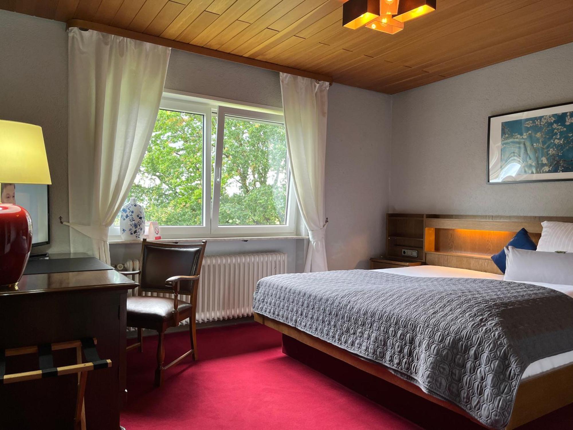 Hotel-Restaurant Berghof Johannesberg Bagian luar foto