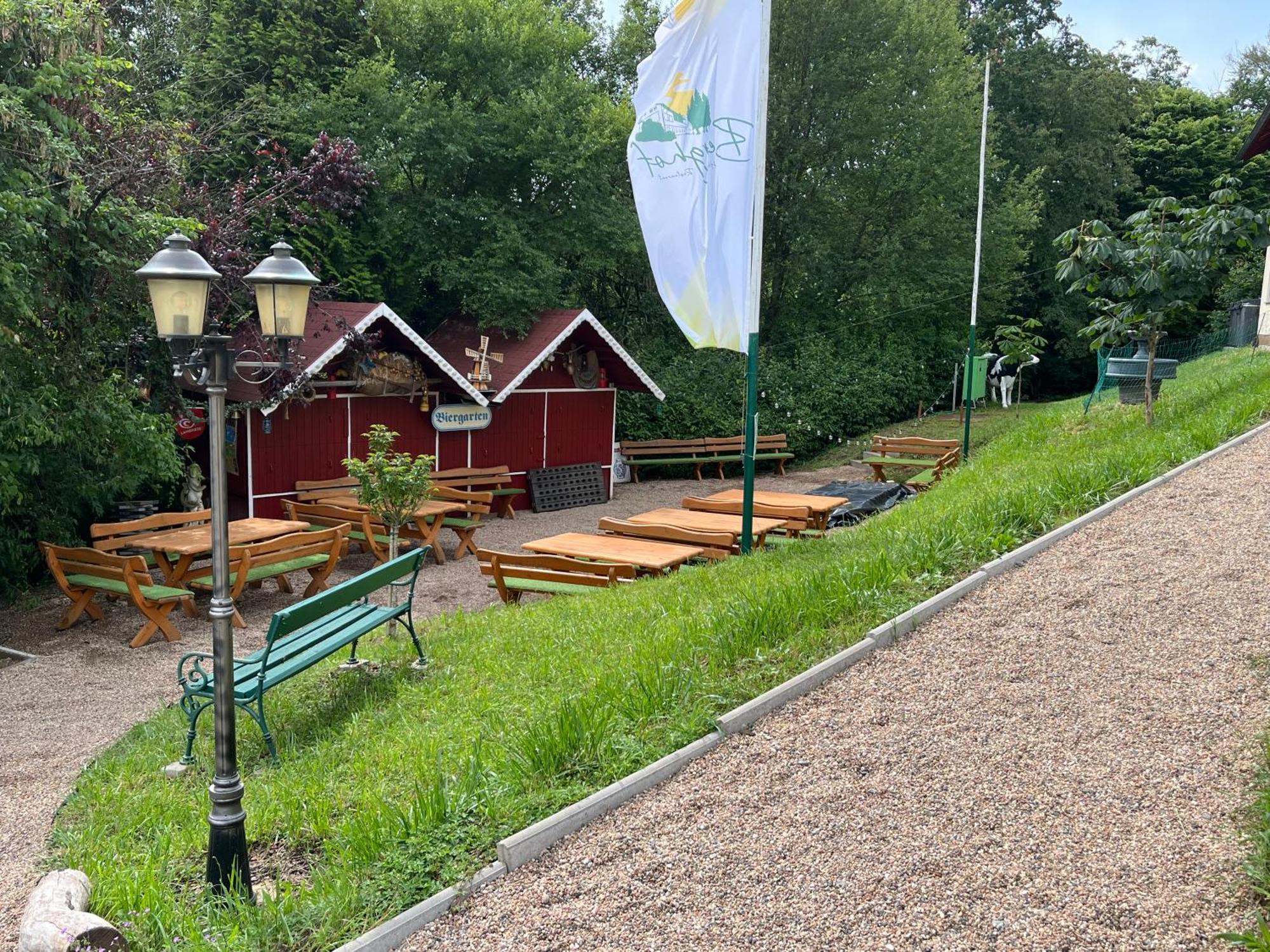 Hotel-Restaurant Berghof Johannesberg Bagian luar foto